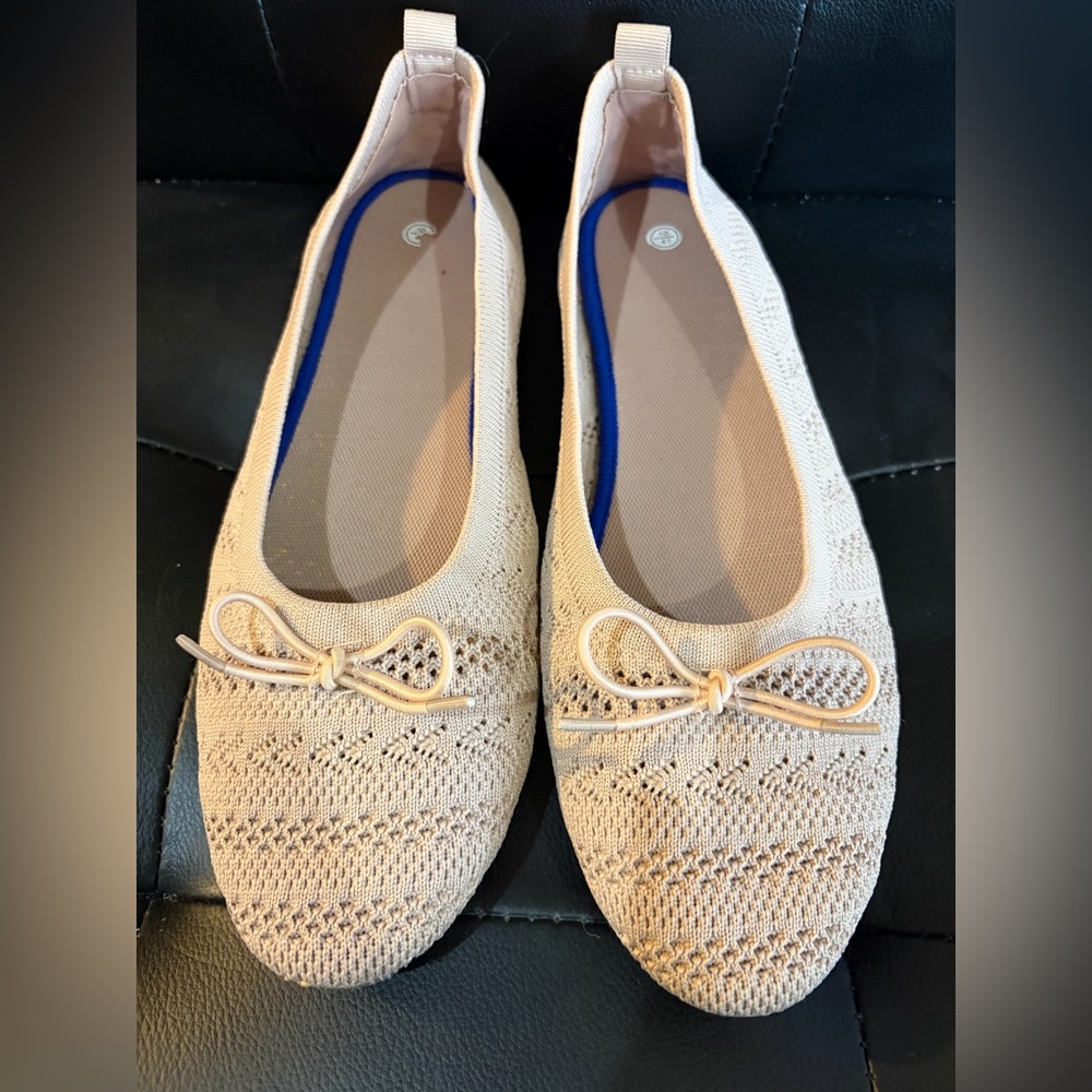 Elegant Pink Women's Woven Flats, size 10 (41)